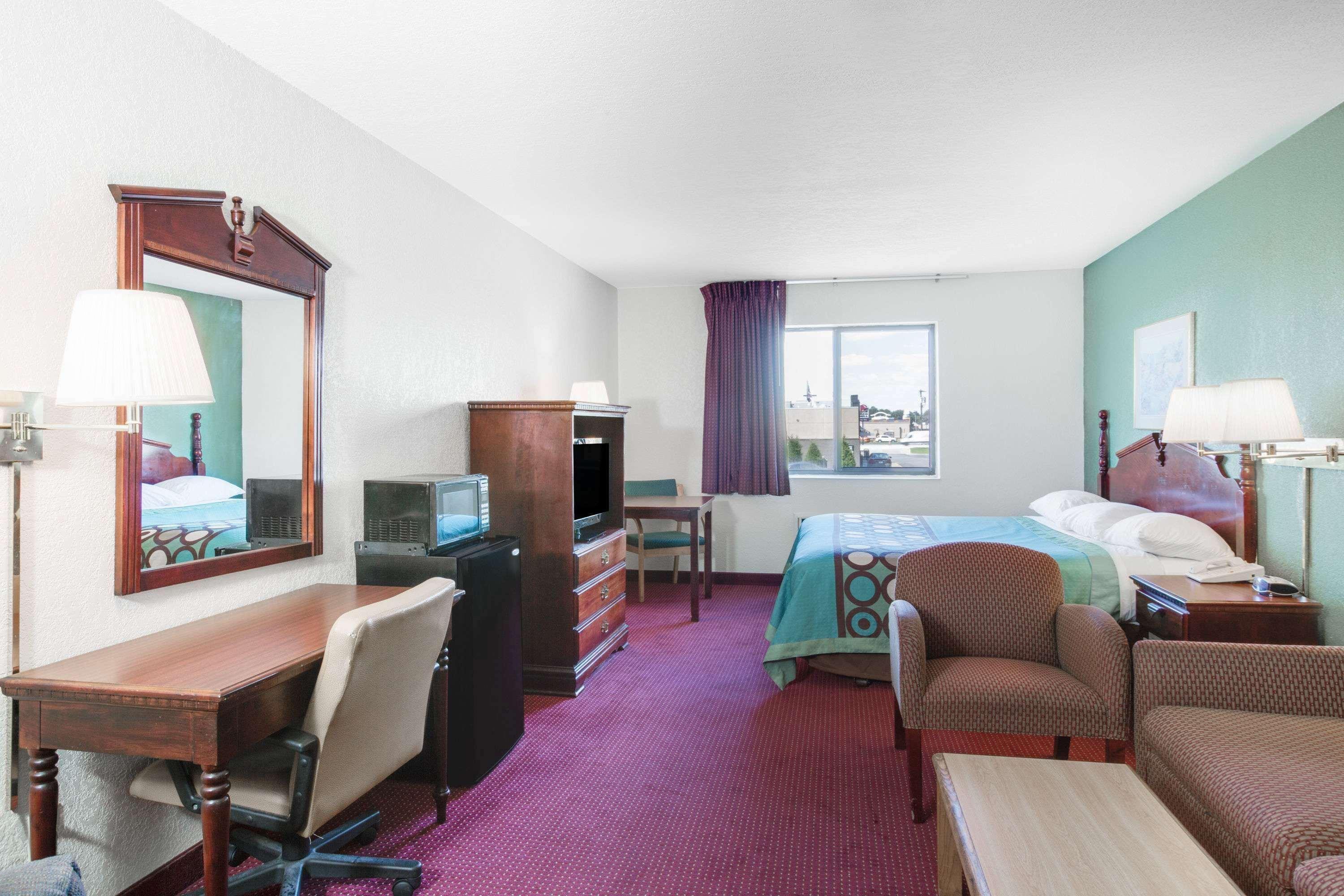 Motel Super 8 By Wyndham Kennett Exterior foto